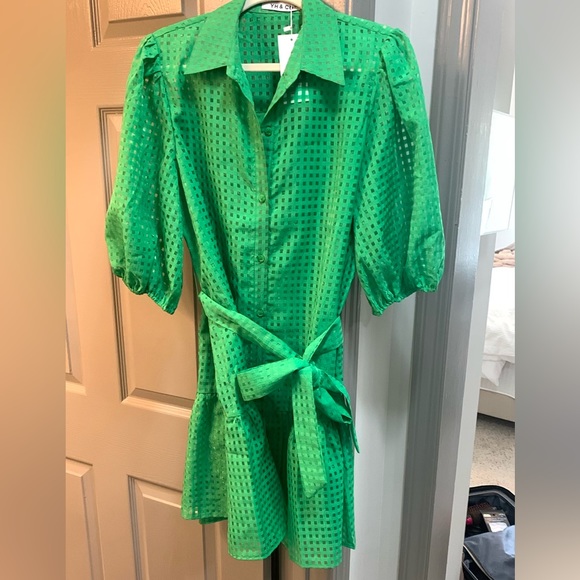 Mini green dress - Picture 1 of 3